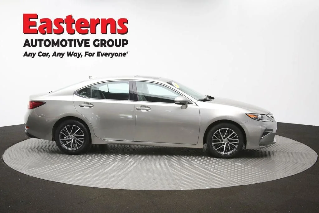 Used 2016 Silver Lexus 350 image 49