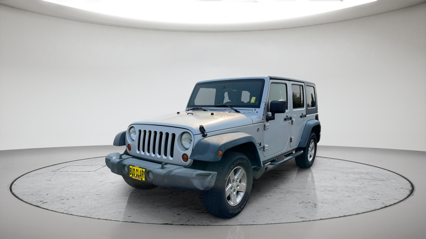 Used 2008 Silver Jeep Unlimited X image 1