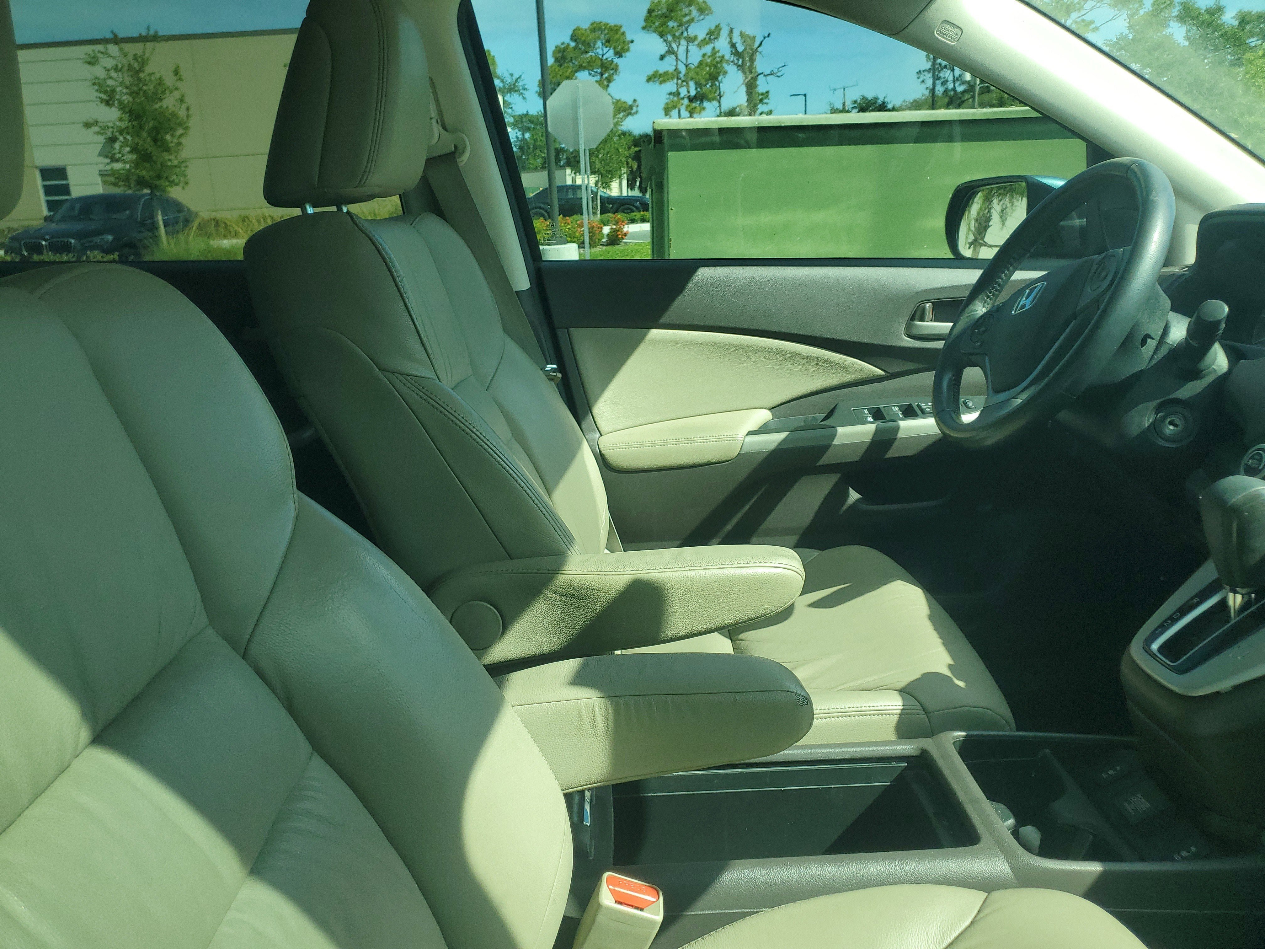 Used 2014  Honda EX-L image 9
