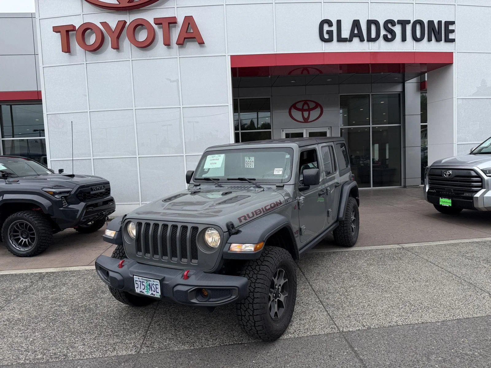 Used 2018 Sting-Gray Clearcoat Jeep Rubicon image 1