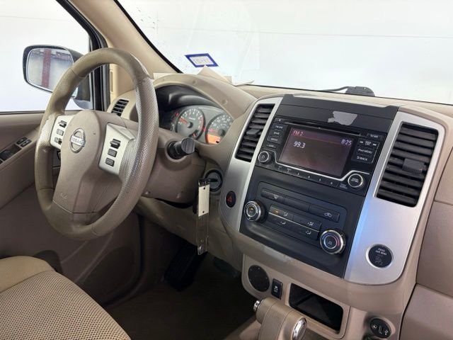 Used 2018 Red Nissan SV image 32