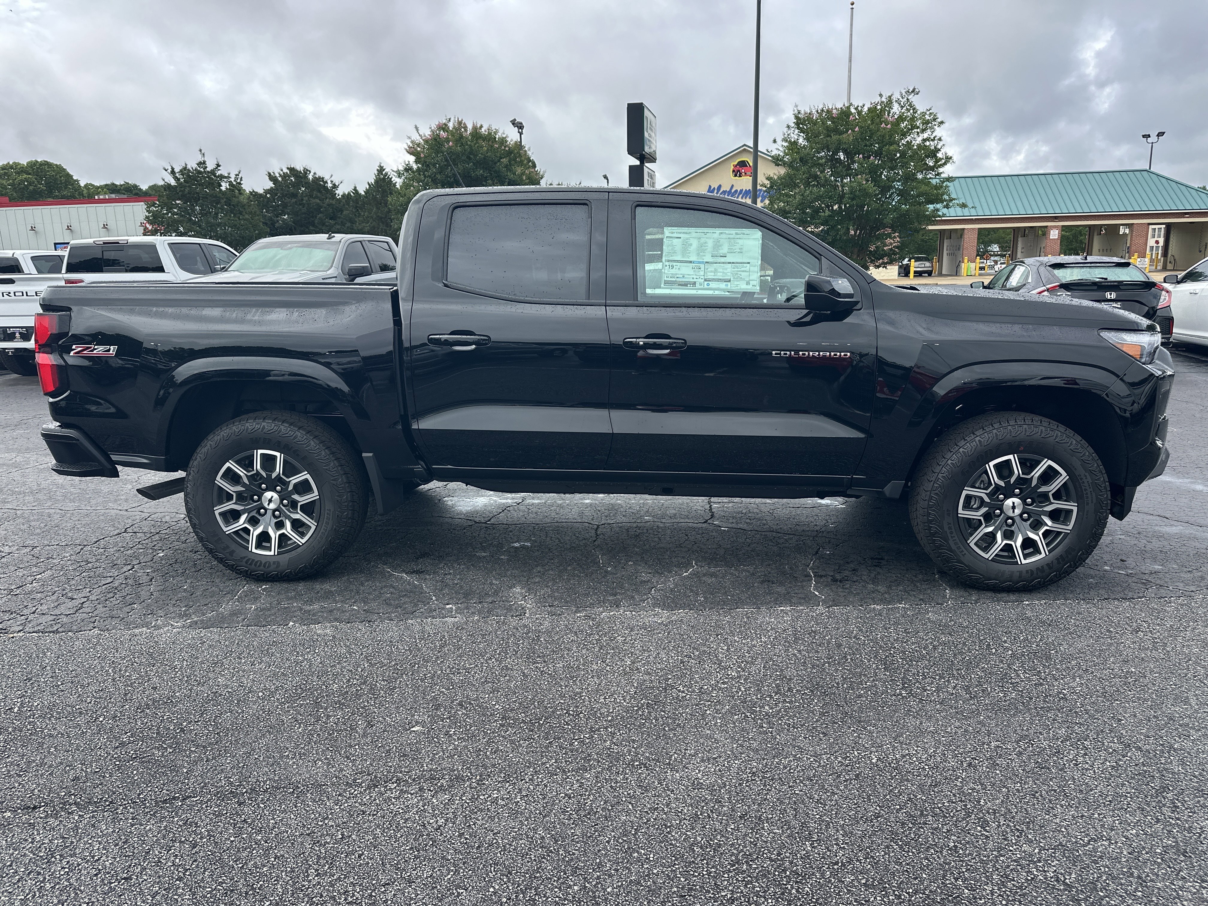 2026 Chevrolet Colorado Z71 - Photo 9