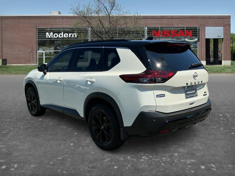 Used 2023 Gun Metallic Nissan SV image 2