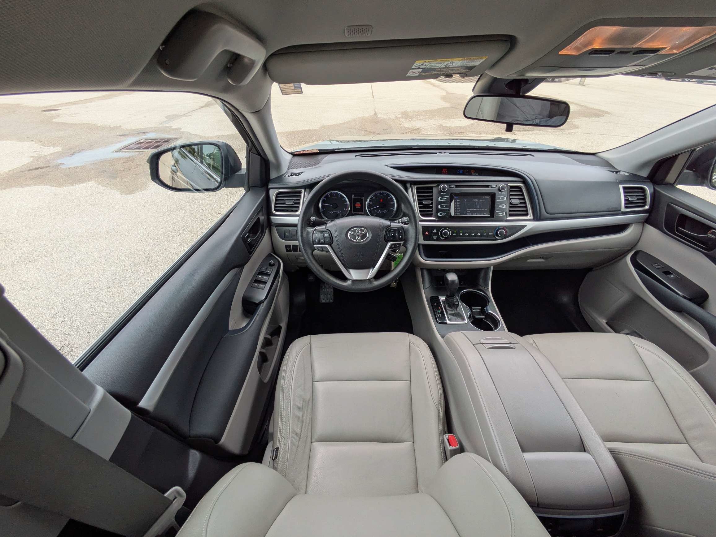 Used 2019 Alumina Jade Metallic Toyota LE image 17