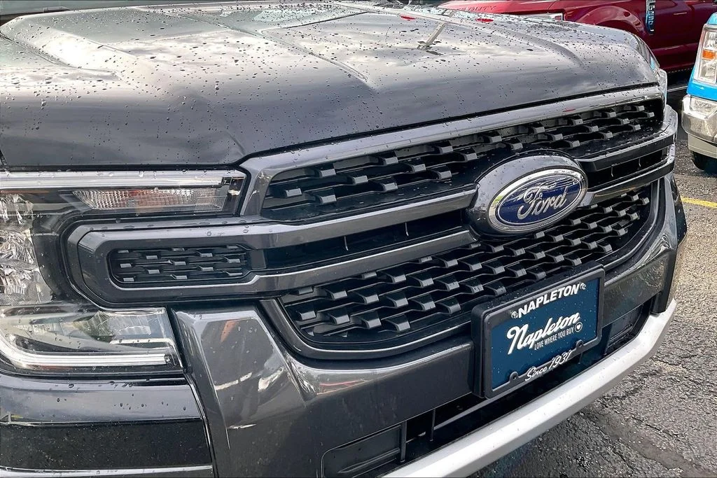 New 2026 Black Ford XLT image 30