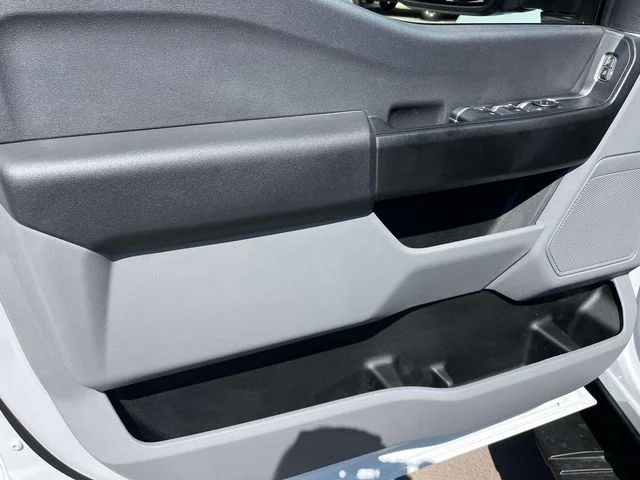 New 2027 White Ford  image 17