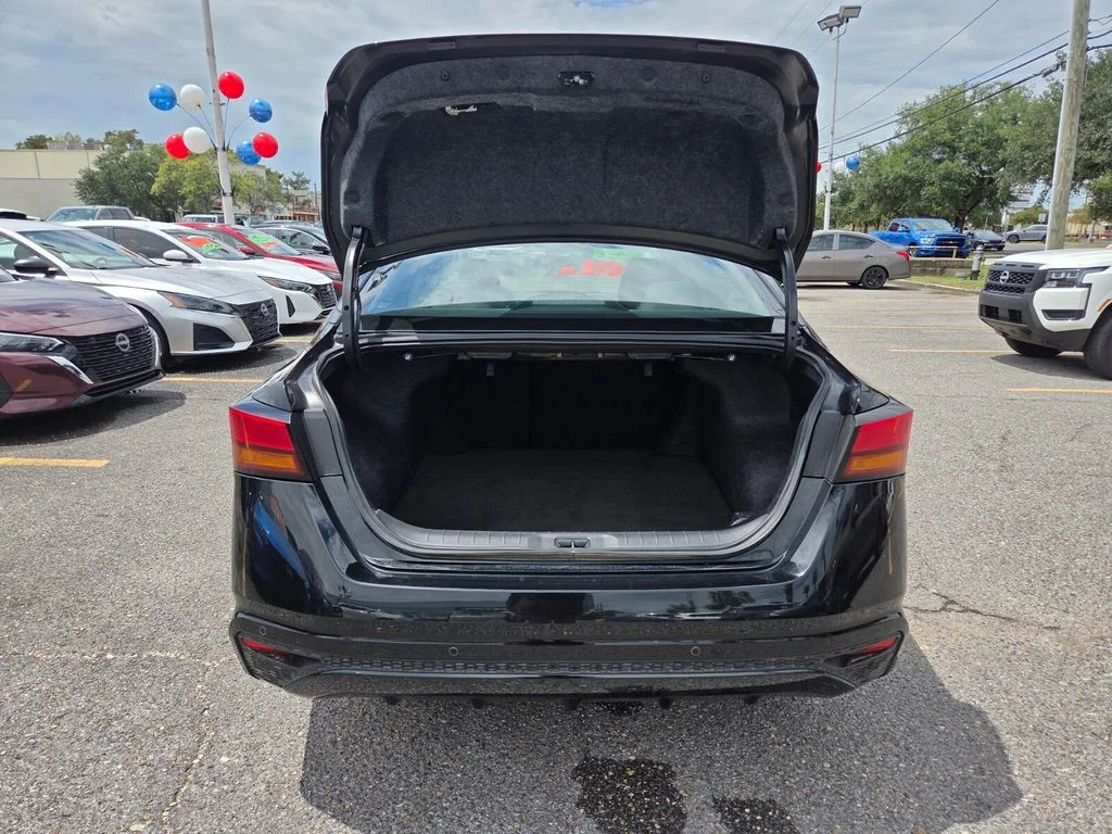 Used 2025 Black Nissan 2.5 SV image 26