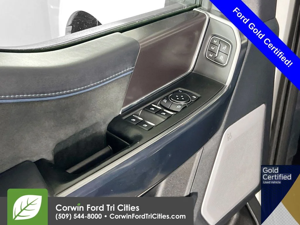 Certified Used 2025 Star White Ford Platinum image 12