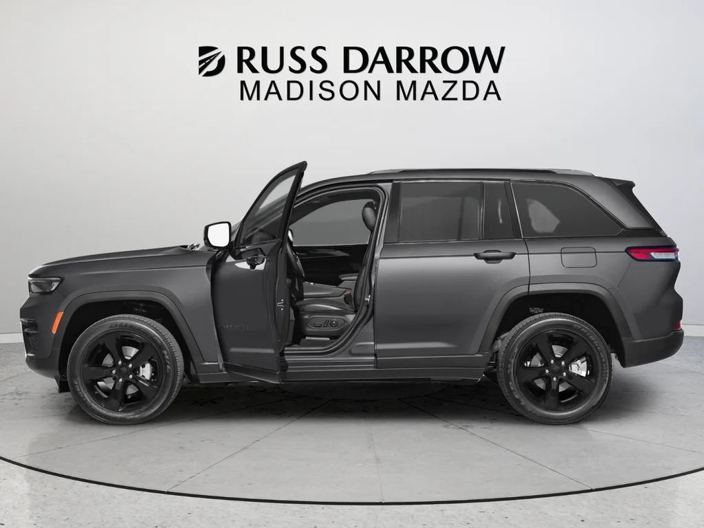 Used 2022 Gray Jeep Limited image 4