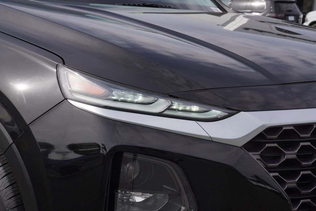 Certified Used 2020 Black Hyundai SE image 10