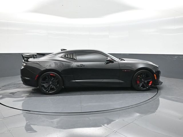 Used 2021 Black Chevrolet 2LT image 22