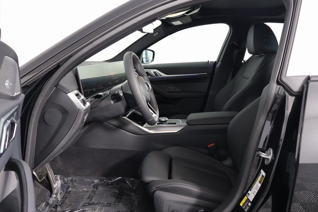 New 2026 Black Sapphire Metallic BMW xDrive40 image 5