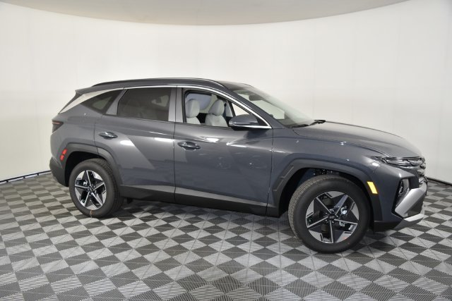 New 2026 Gray Hyundai SEL Premium AWD image 4