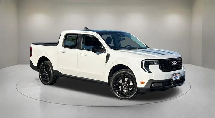New 2026 Oxford White Ford Lariat® image 1