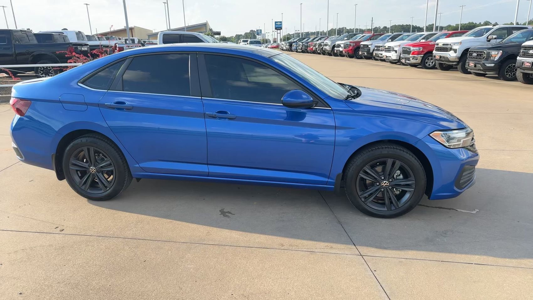 3VW7M7BU5RM065042