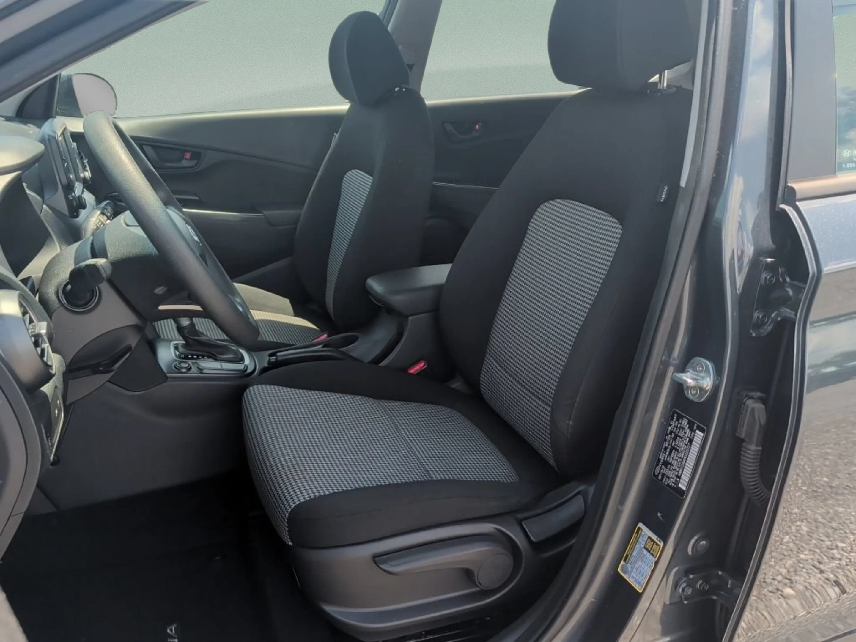 Used 2019 Thunder Gray Hyundai SE image 14