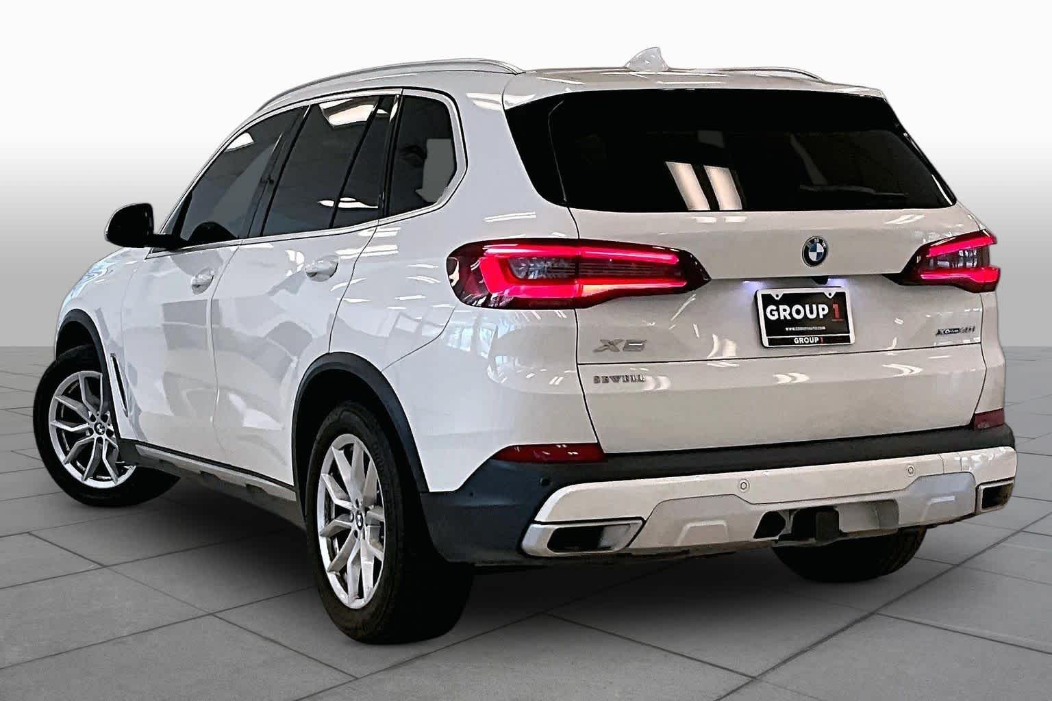 Used 2023 Alpine White BMW xDrive40i image 11