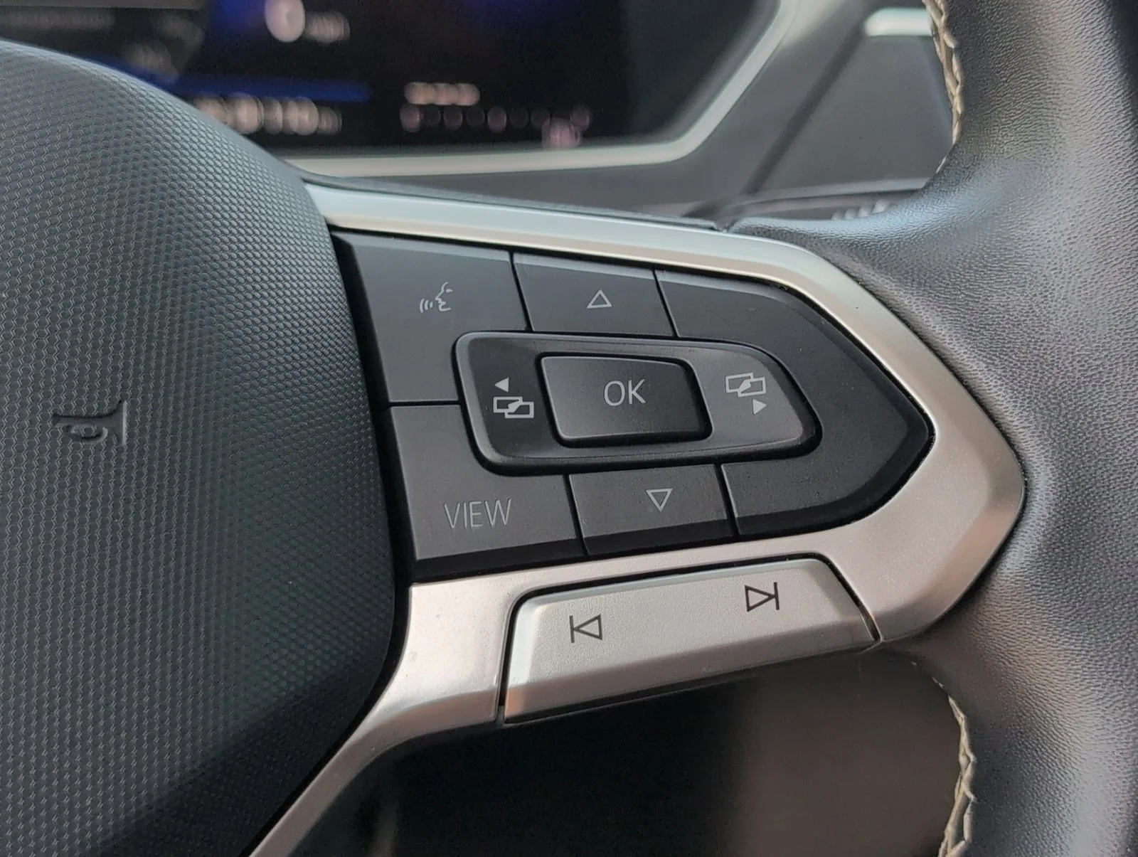 2024 Volkswagen Tiguan SE - Photo 25