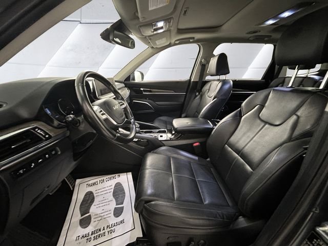 Used 2022 Gray Kia SX image 7