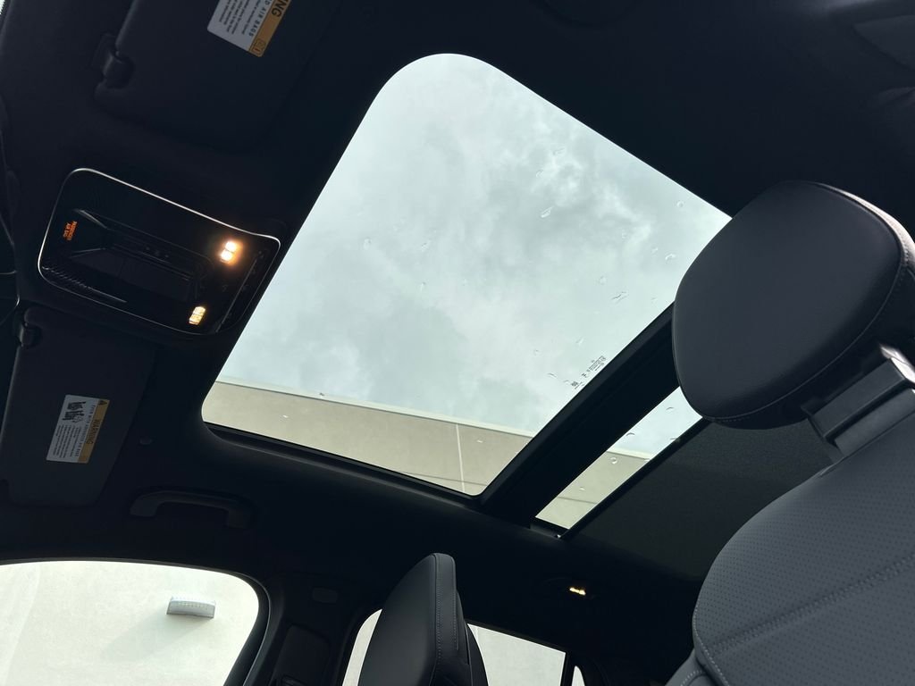 New 2026 Black Mercedes-Benz GLC 300 image 22