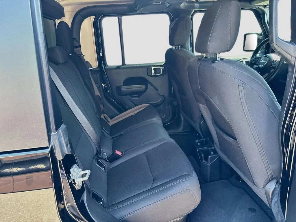 Used 2022 Black Clearcoat Jeep Sport image 24