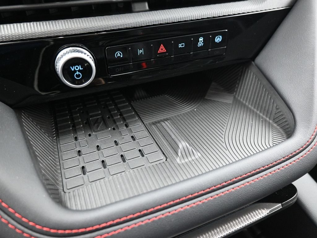 2025 Ford Explorer ST - Photo 18