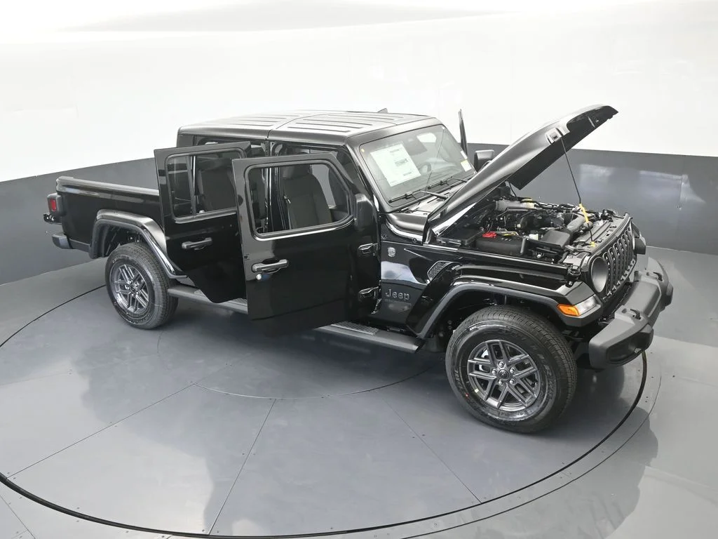 New 2026 Black Clear-Coat Exterior Paint Jeep Sport S image 62