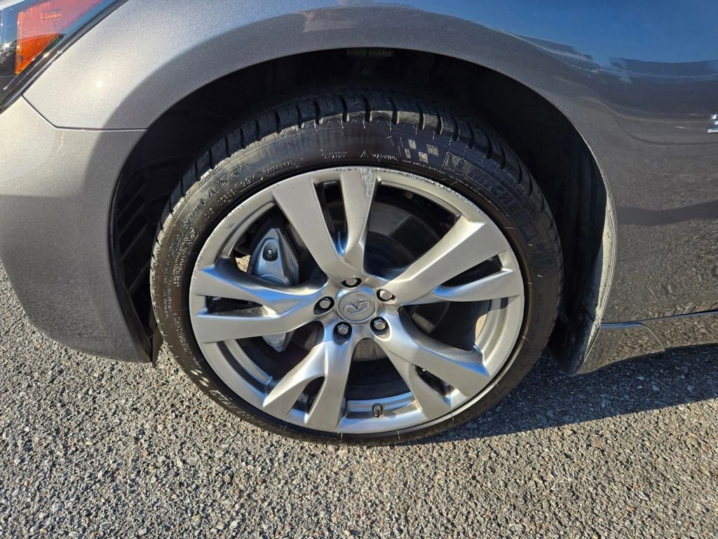 Used 2016 Gray INFINITI 3.7X image 9