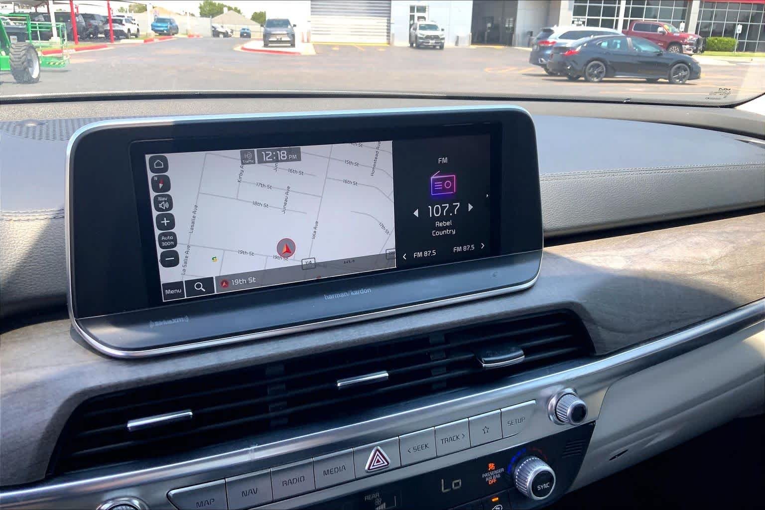 Used 2022 Glacial White Pearl Kia SX image 34