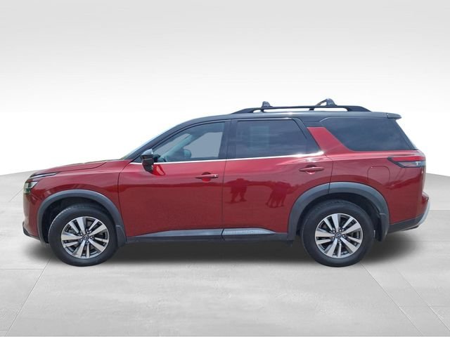 Used 2023 Red Nissan SL image 5