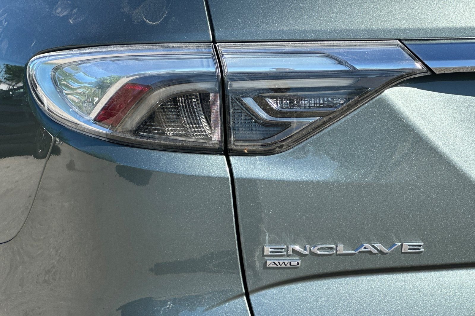 Used 2024 Green Buick Avenir image 28