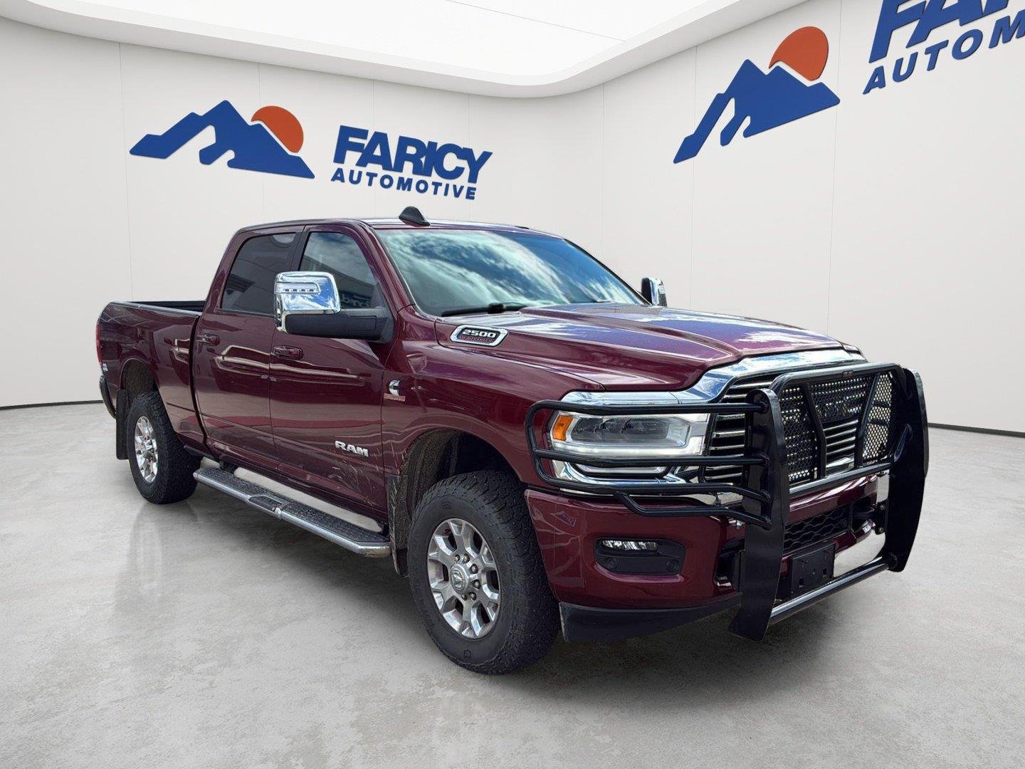 Used 2024  RAM Laramie image 2