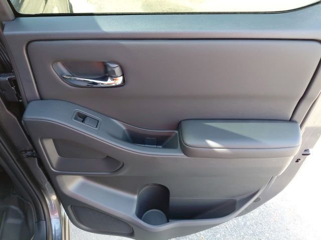 New 2026 Gun Metallic Nissan Crew Cab SV image 30