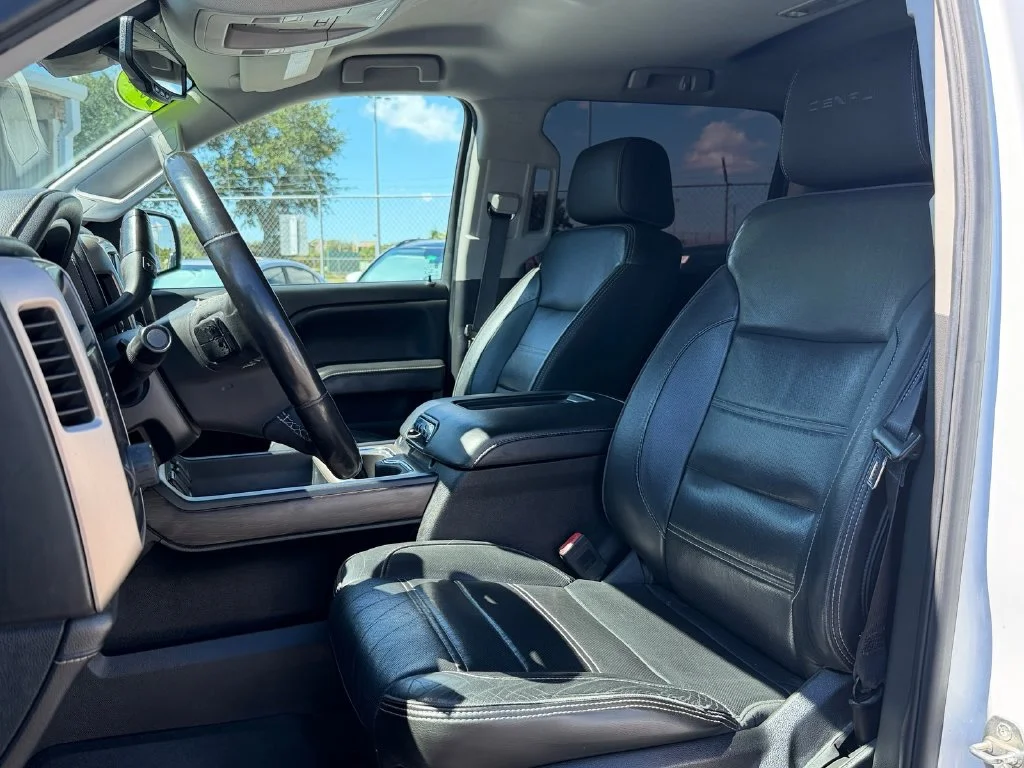 Used 2018 White GMC Denali image 8