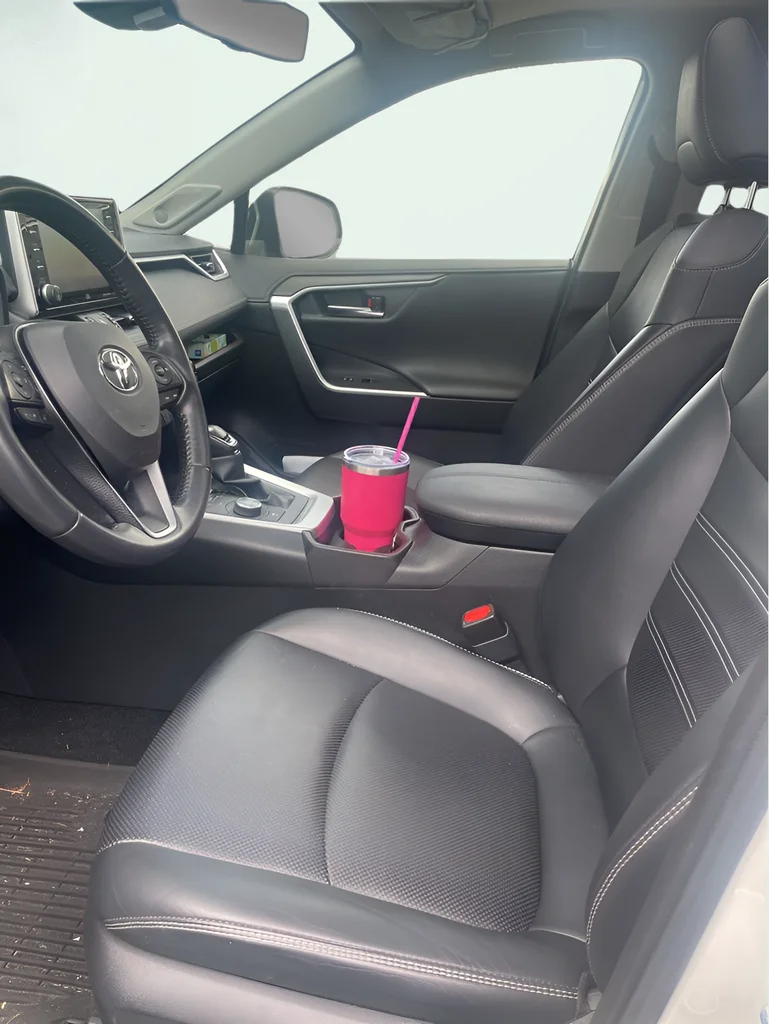 Used 2020  Toyota Limited image 13
