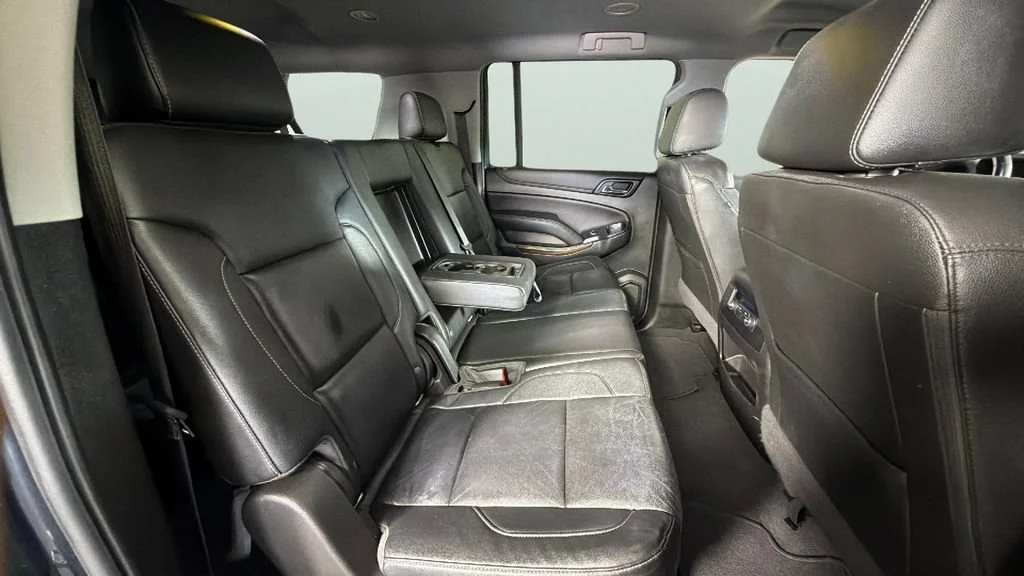 Used 2019 SHADOW GRAY METALLIC Chevrolet LT image 30