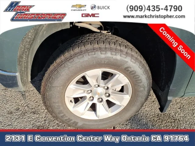 Used 2025 Cypress Gray Chevrolet LT image 3