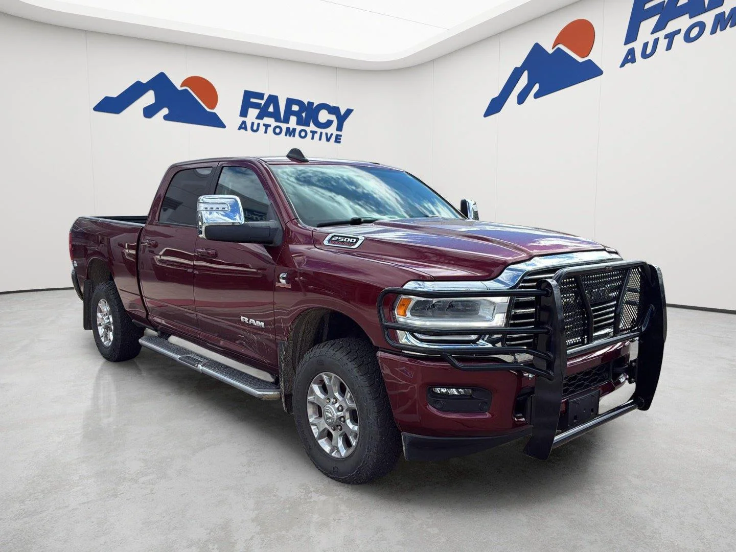 Used 2024  RAM Laramie image 2