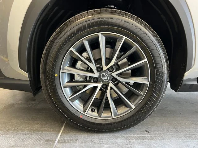 New 2026 Atomic Silver Lexus PREMIUM image 16
