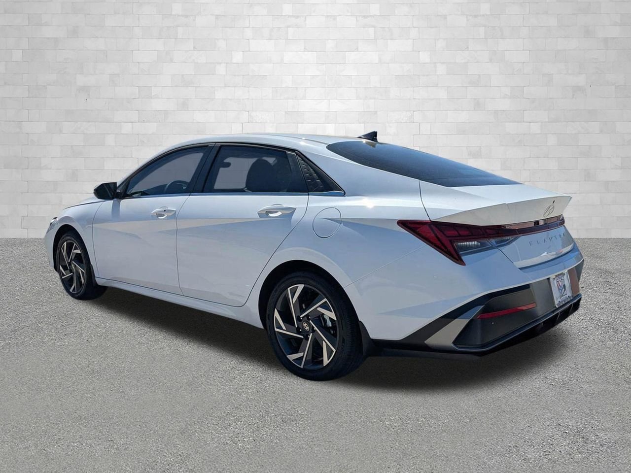 New 2025 Serenity White Hyundai SEL Convenience image 31