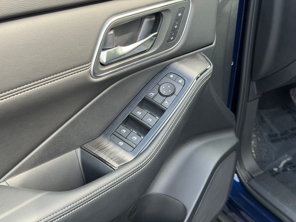 New 2026 Deep Ocean Blue Pearl Nissan Platinum image 13