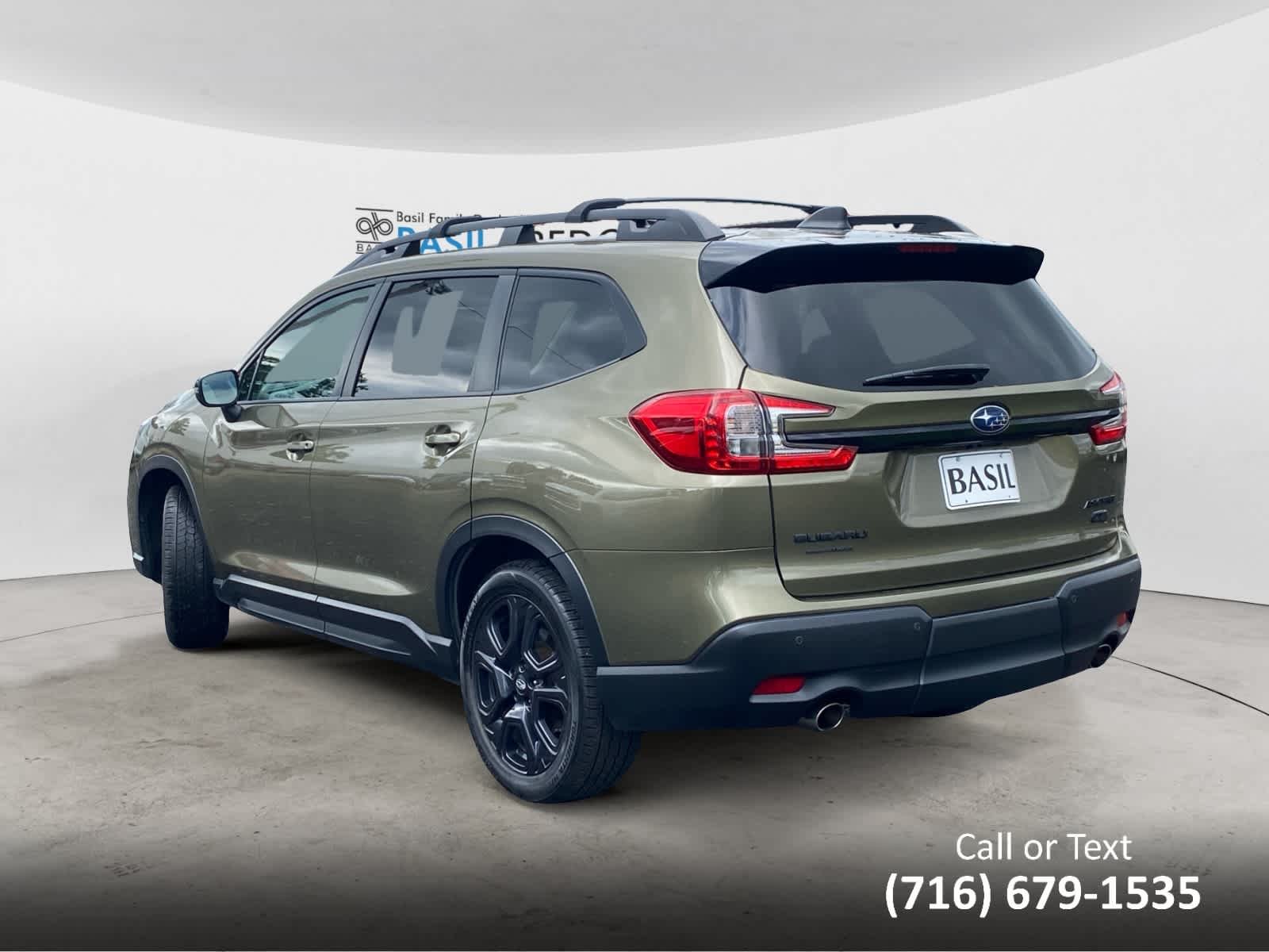 Used 2023 Autumn Green Metallic Subaru Onyx Edition image 3