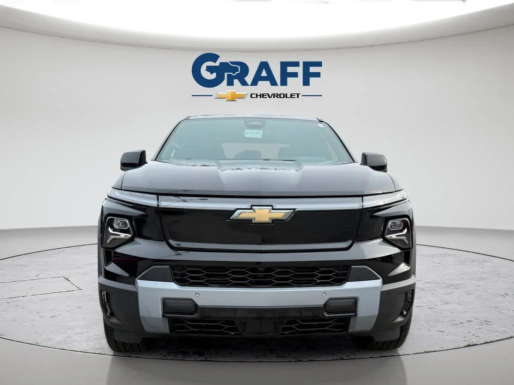 2026 Chevrolet Silverado EV LT - Photo 11