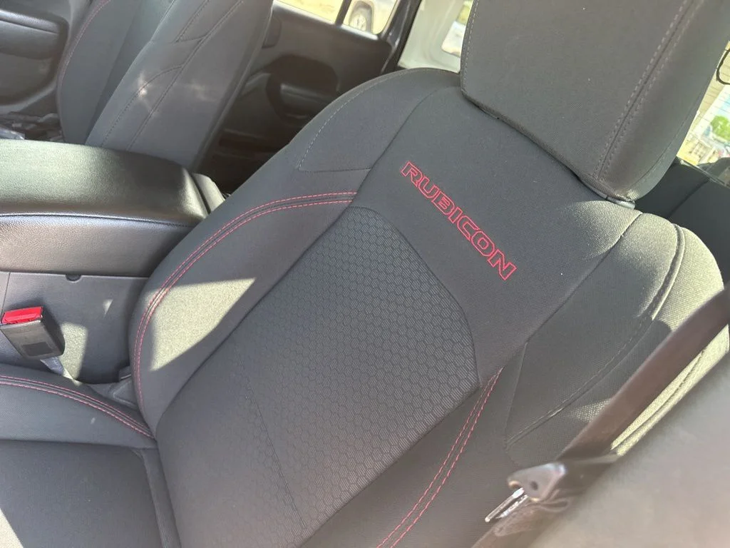 Certified Used 2022 Gray Jeep Unlimited Rubicon image 4