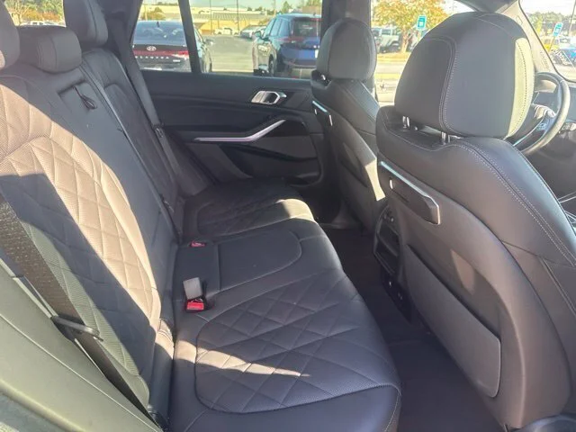 Used 2026 Gray BMW sDrive40i image 21