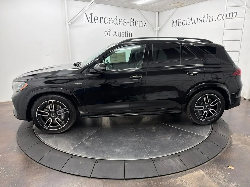 New 2027 Black Mercedes-Benz  image 4