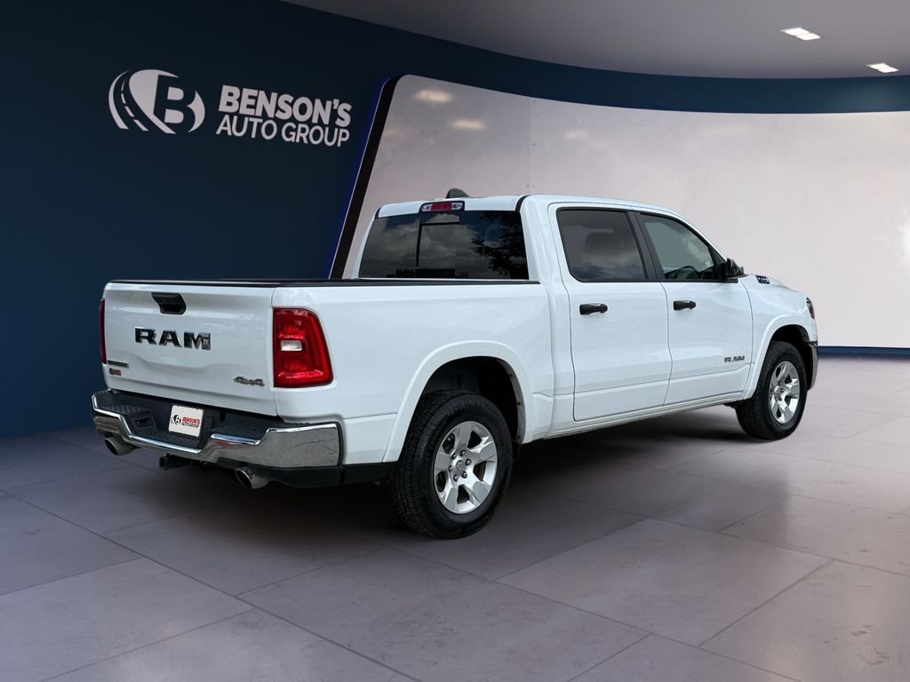 Used 2025 White Ram Big Horn/Lone Star image 5
