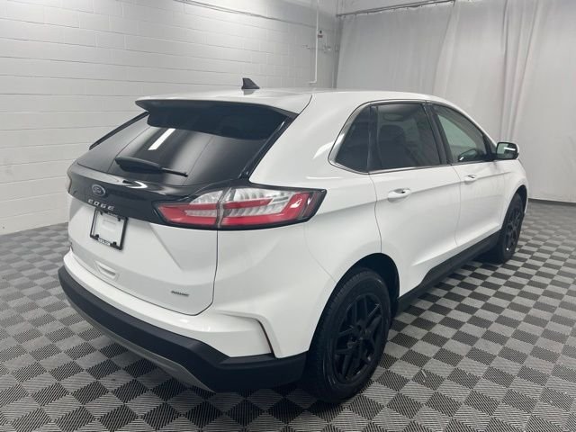 Used 2024 Oxford White Ford SEL image 5