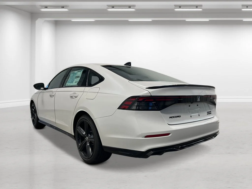 New 2026 Platinum White Pearl Honda Sport-L image 3