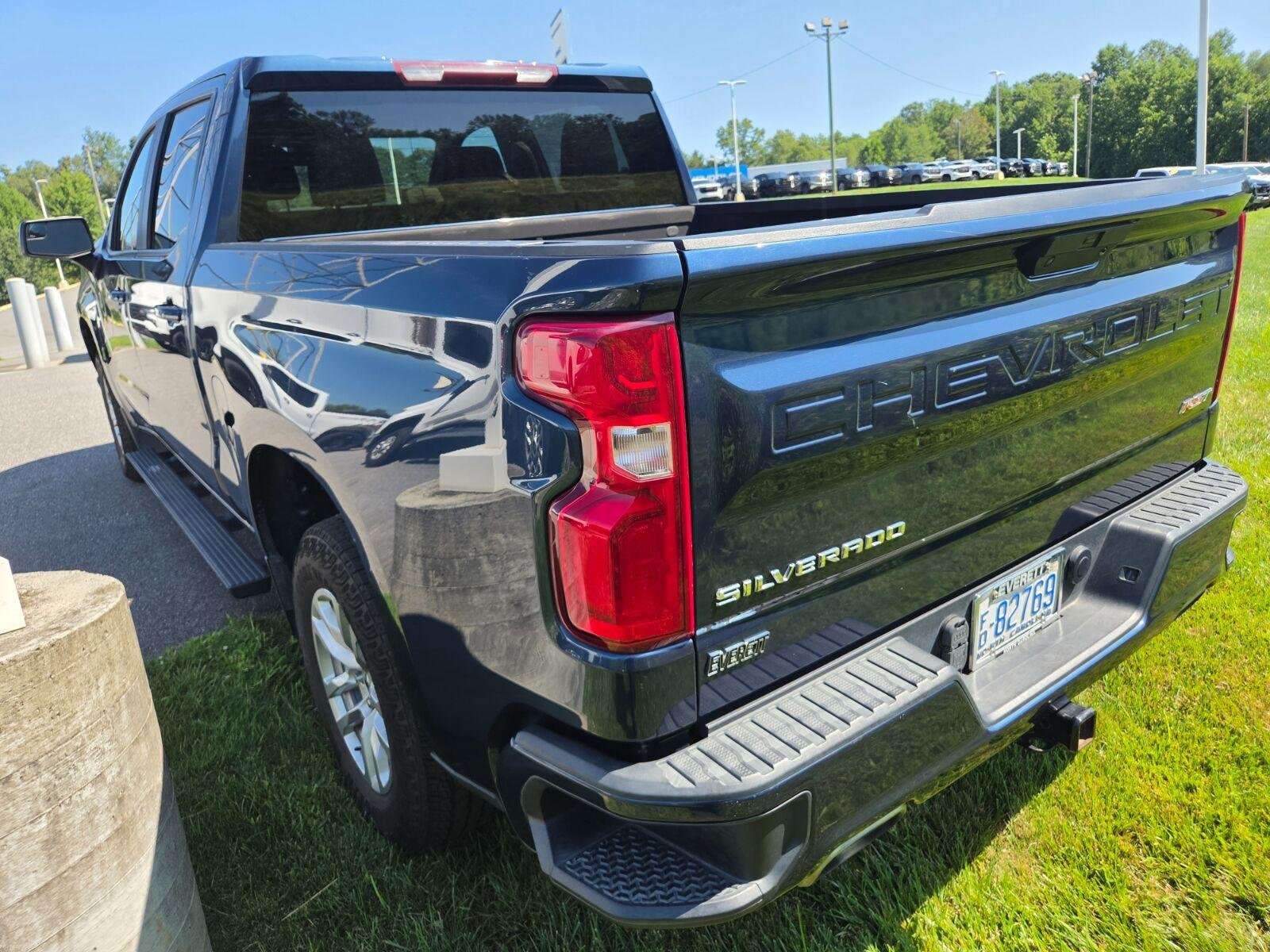 Used 2021 NORTHSKY BLUE METALLIC Chevrolet RST image 8